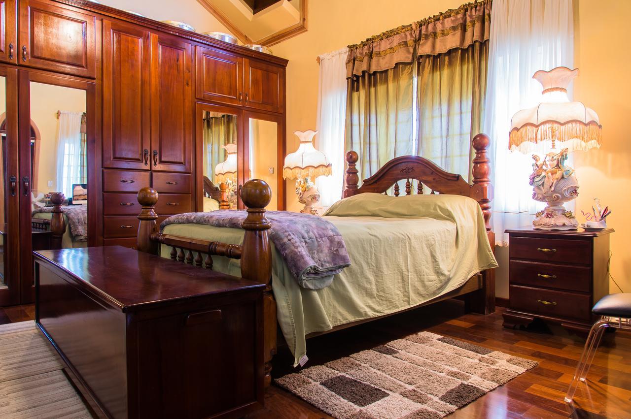 El Cielo Bed & Breakfast Portmore Eksteriør bilde